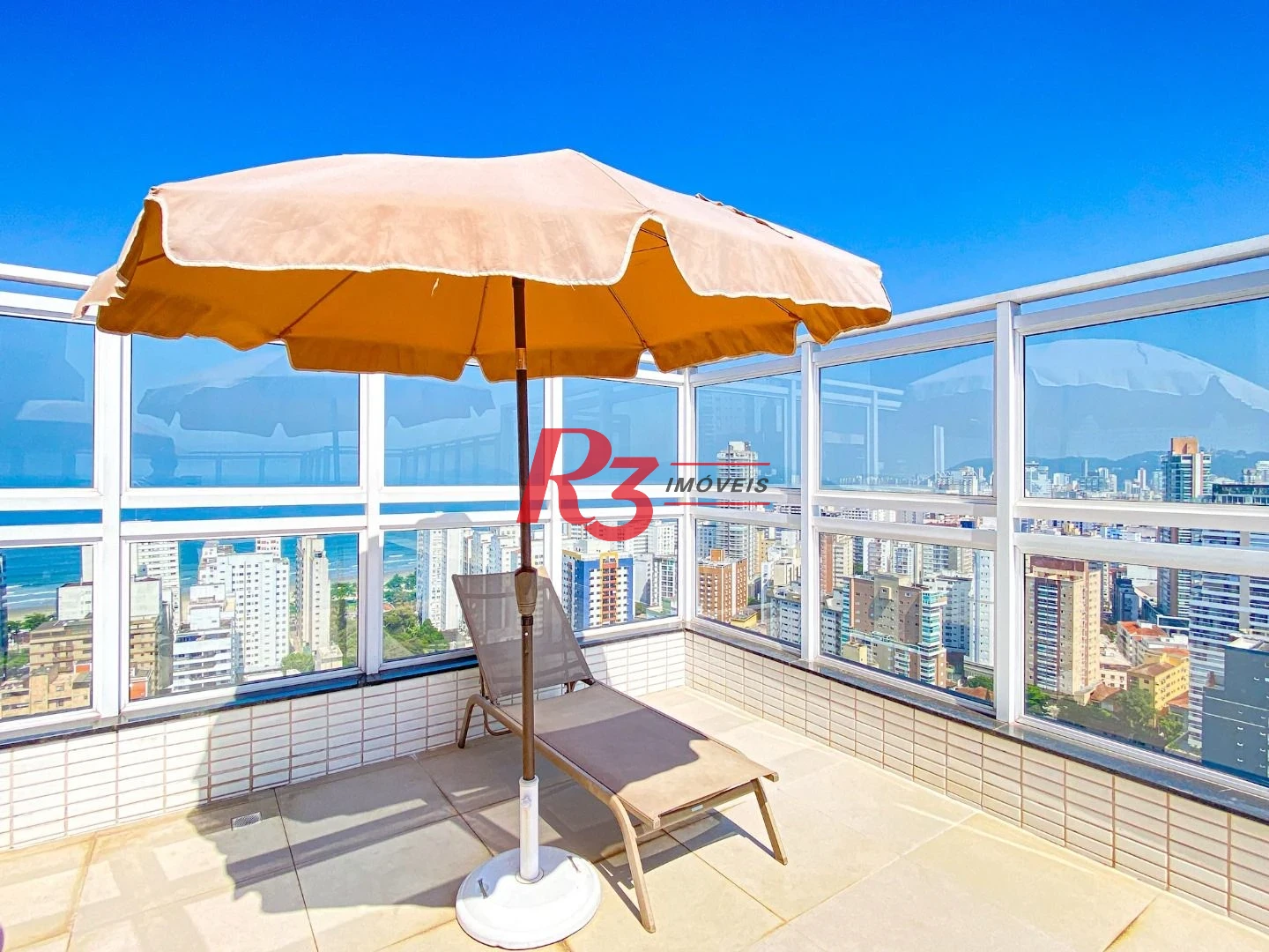 Apartamento com 1 dormitório para alugar, 54 m² por R$ 5.800,00/mês - Embaré - Santos/SP