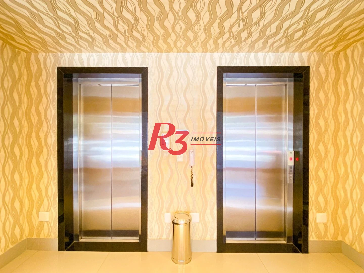 Apartamento com 1 dormitório para alugar, 54 m² por R$ 5.800,00/mês - Embaré - Santos/SP