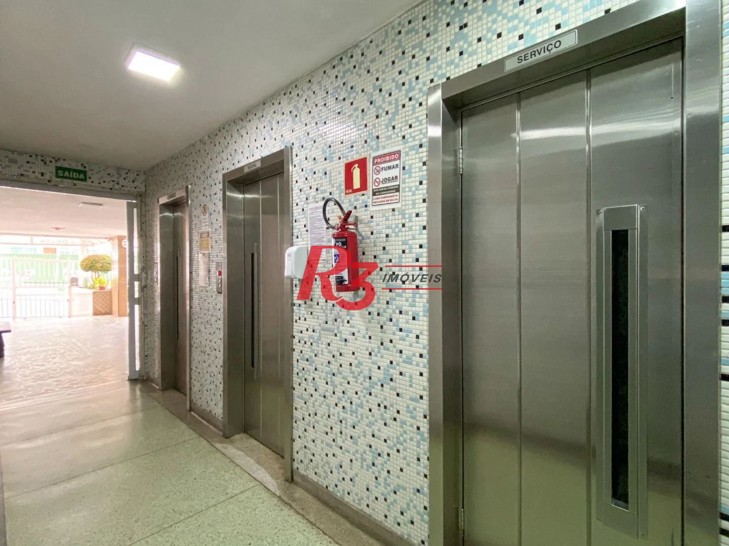 Apartamento com 2 dormitórios à venda, 65 m² por R$ 370.000,00 - José Menino - Santos/SP
