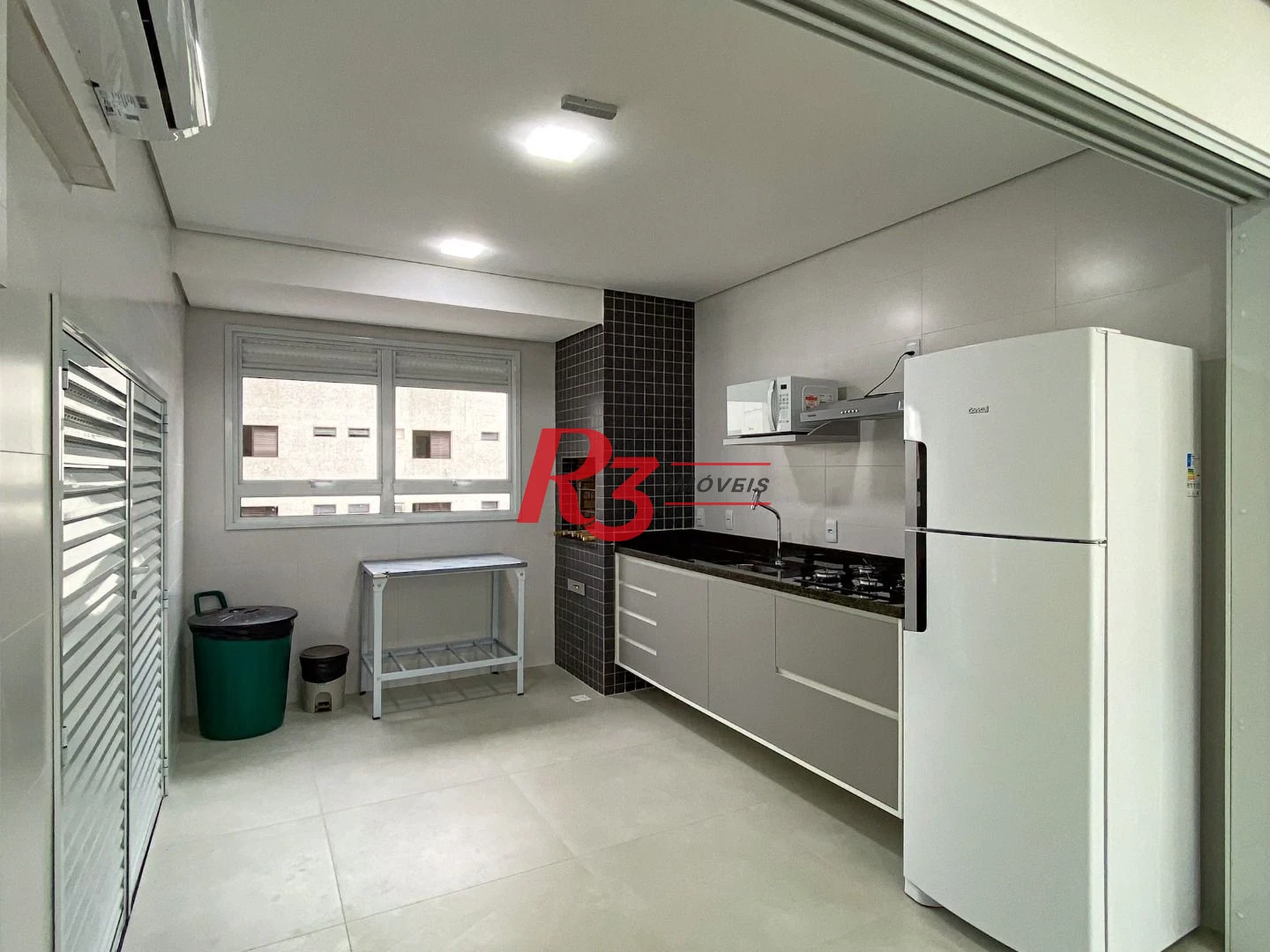Apartamento à venda, 76 m² por R$ 830.000,00 - Embaré - Santos/SP