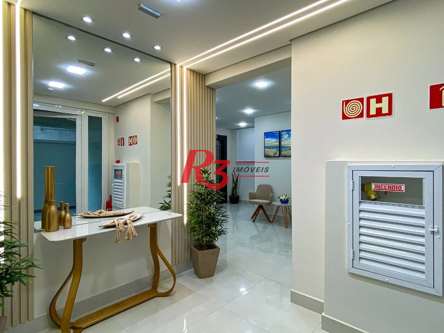 Apartamento à venda, 76 m² por R$ 830.000,00 - Embaré - Santos/SP
