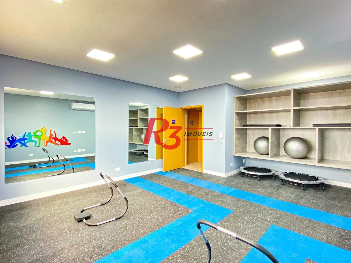 Apartamento com 2 dormitórios para alugar, 69 m² por R$ 5.500,02/mês - Boqueirão - Santos/SP