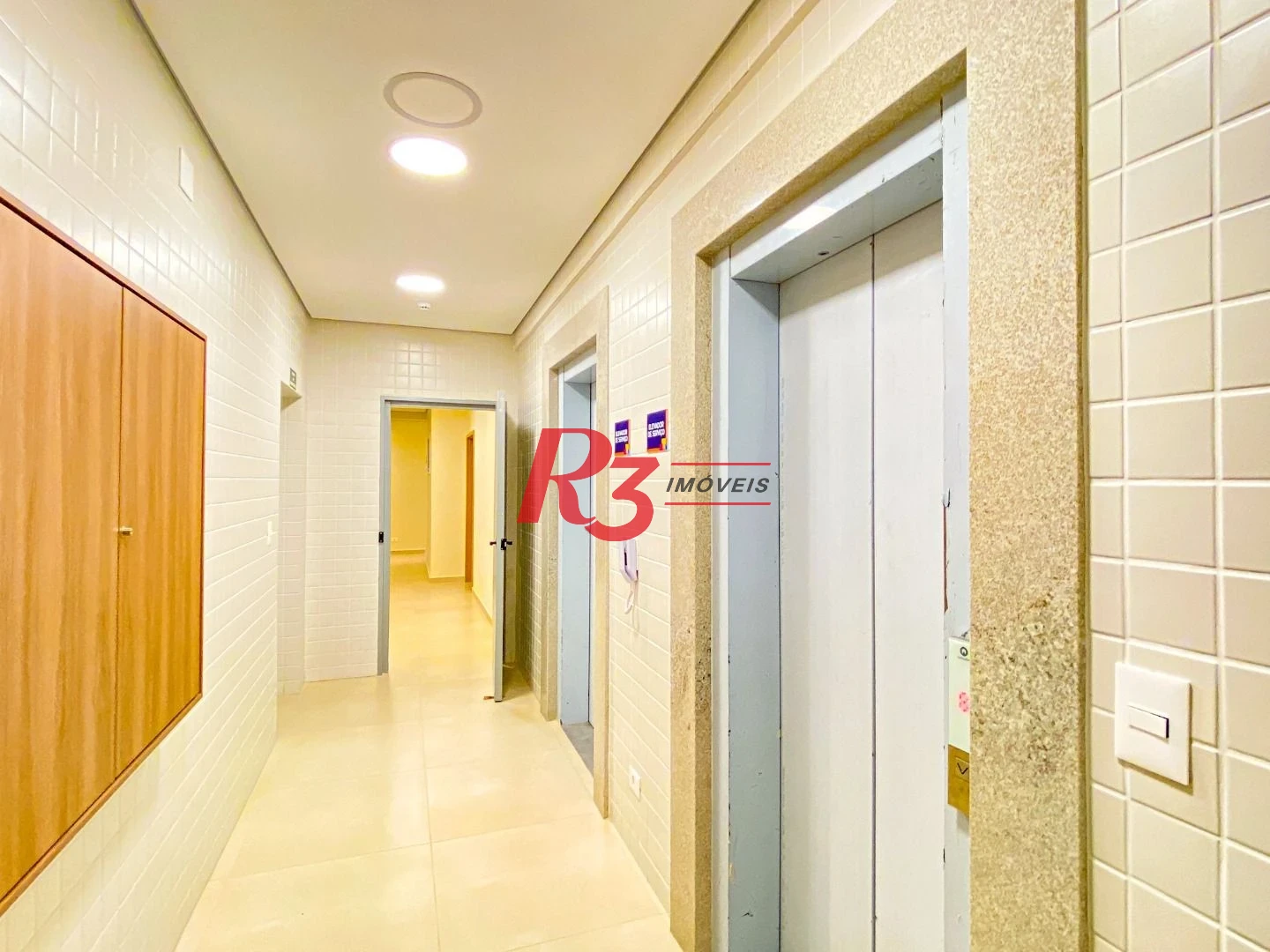 Apartamento com 2 dormitórios para alugar, 69 m² por R$ 5.500,02/mês - Boqueirão - Santos/SP