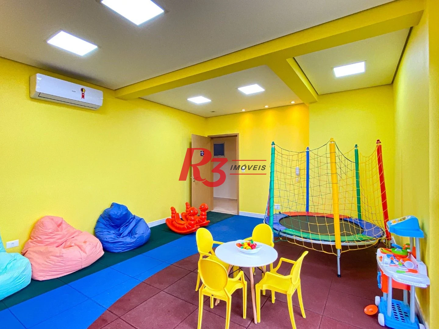 Apartamento com 2 dormitórios para alugar, 69 m² por R$ 5.500,02/mês - Boqueirão - Santos/SP