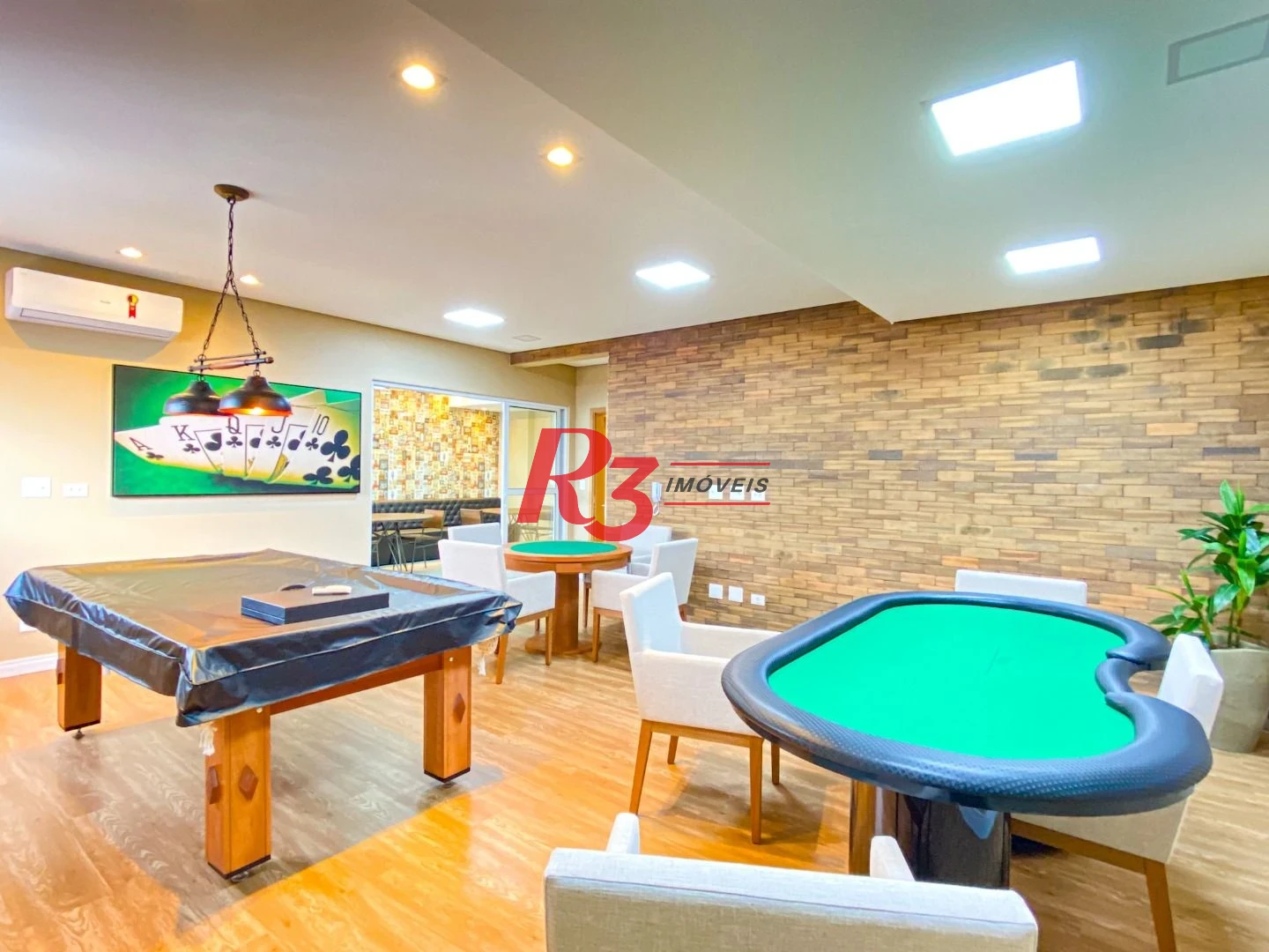 Apartamento com 2 dormitórios para alugar, 69 m² por R$ 5.500,02/mês - Boqueirão - Santos/SP
