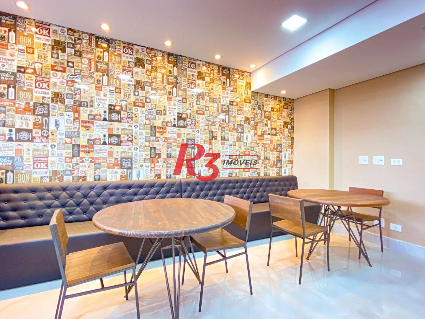 Apartamento com 2 dormitórios para alugar, 69 m² por R$ 5.500,02/mês - Boqueirão - Santos/SP