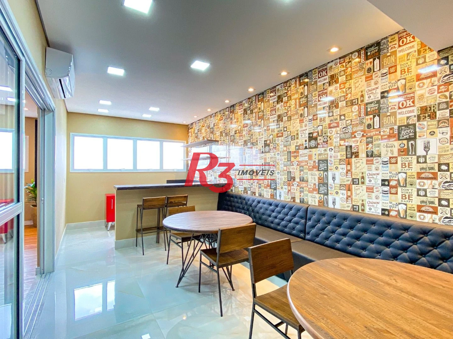 Apartamento com 2 dormitórios para alugar, 69 m² por R$ 5.500,02/mês - Boqueirão - Santos/SP