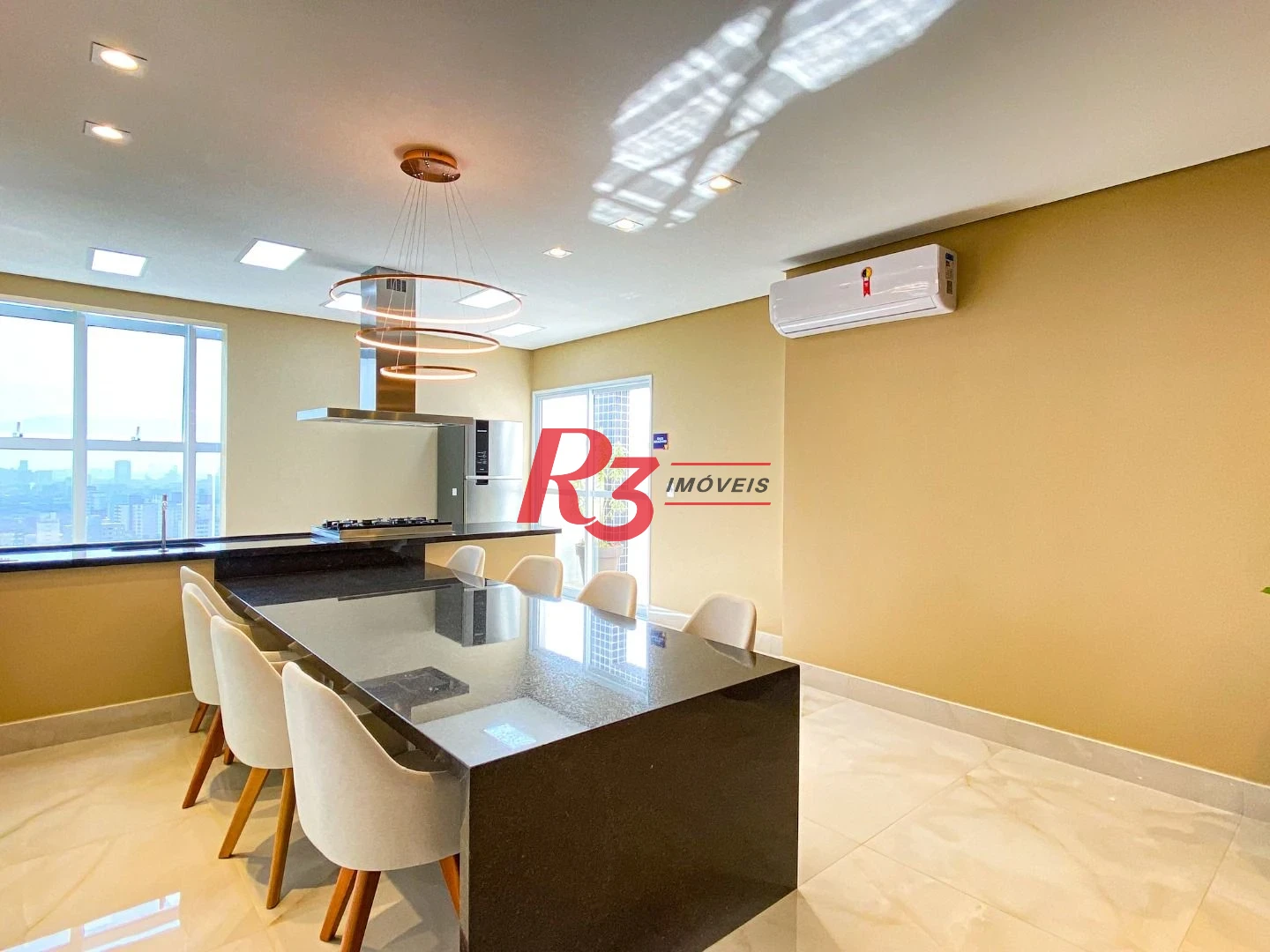 Apartamento com 2 dormitórios para alugar, 69 m² por R$ 5.500,02/mês - Boqueirão - Santos/SP