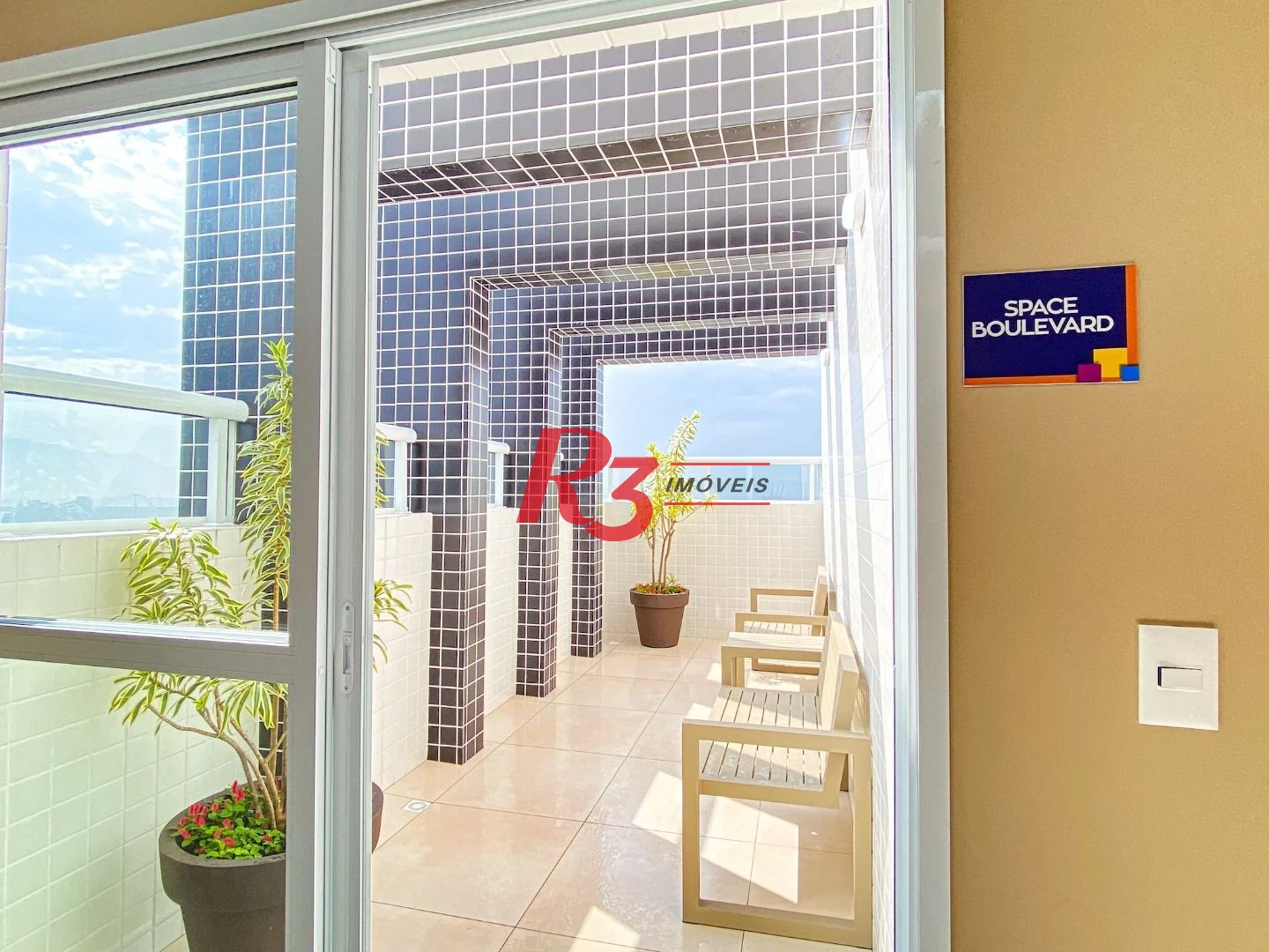 Apartamento com 2 dormitórios para alugar, 69 m² por R$ 5.500,02/mês - Boqueirão - Santos/SP