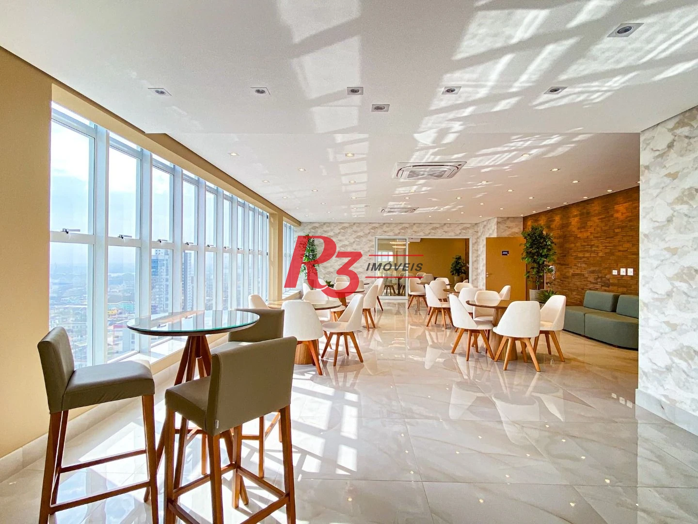 Apartamento com 2 dormitórios para alugar, 69 m² por R$ 5.500,02/mês - Boqueirão - Santos/SP