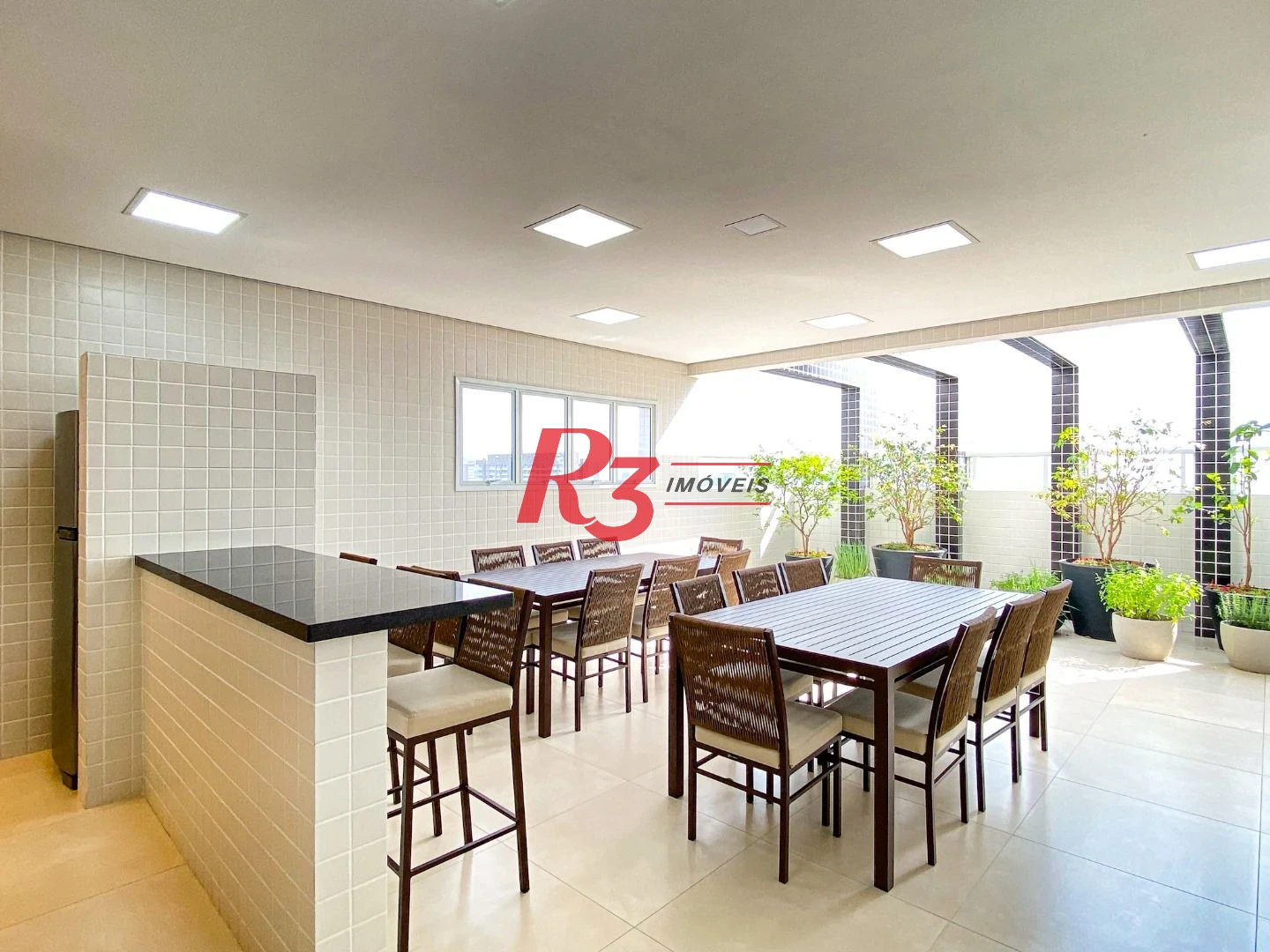 Apartamento com 2 dormitórios para alugar, 69 m² por R$ 5.500,02/mês - Boqueirão - Santos/SP