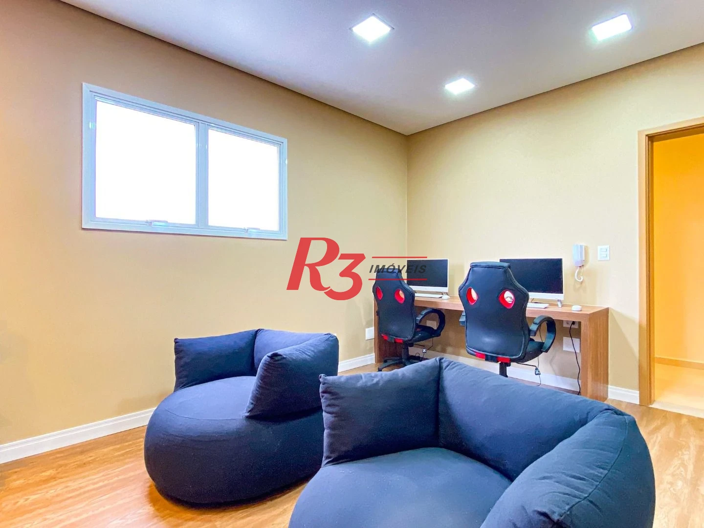 Apartamento com 2 dormitórios para alugar, 69 m² por R$ 5.500,02/mês - Boqueirão - Santos/SP