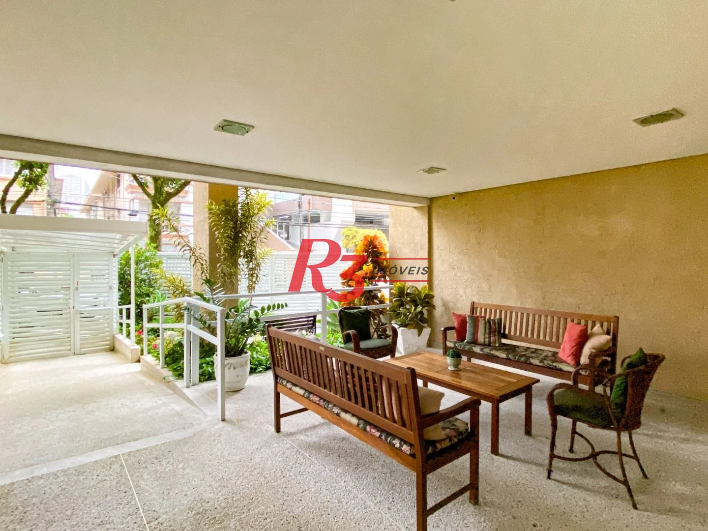 Apartamento com 3 dormitórios para alugar, 121 m² por R$ 5.600,00/mês - Gonzaga - Santos/SP