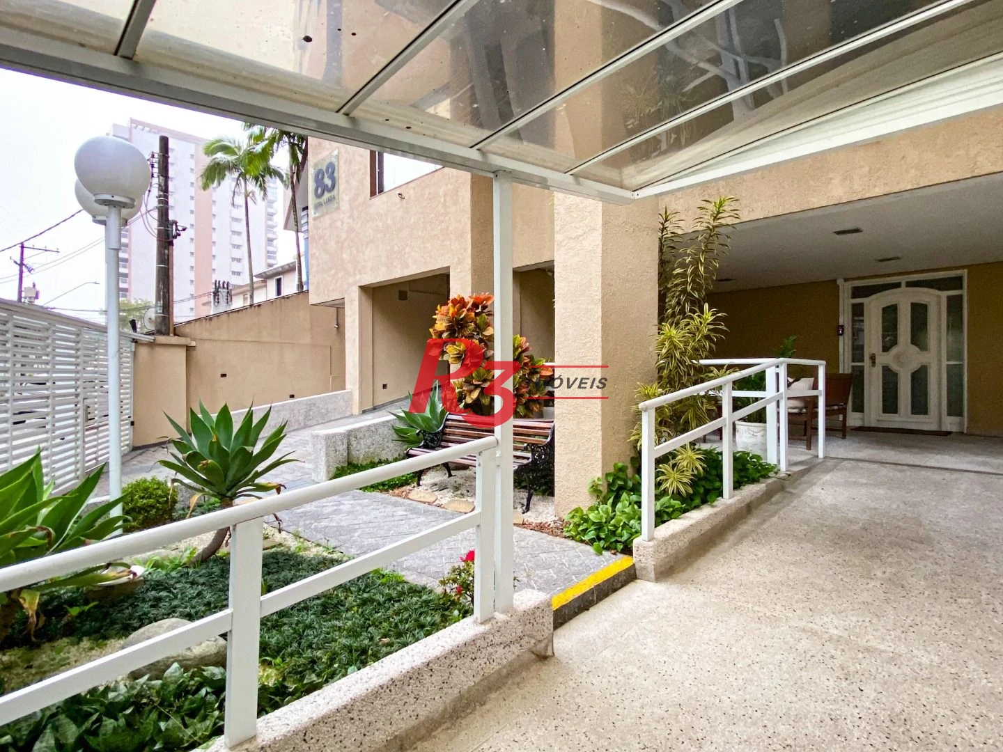 Apartamento com 3 dormitórios para alugar, 121 m² por R$ 5.600,00/mês - Gonzaga - Santos/SP