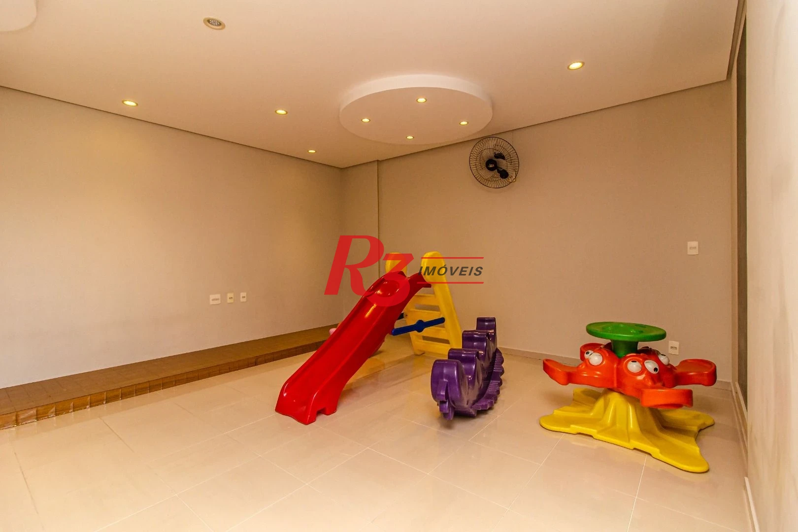 Apartamento com 3 dormitórios à venda, 130 m² por R$ 1.740.000,00 - Gonzaga - Santos/SP