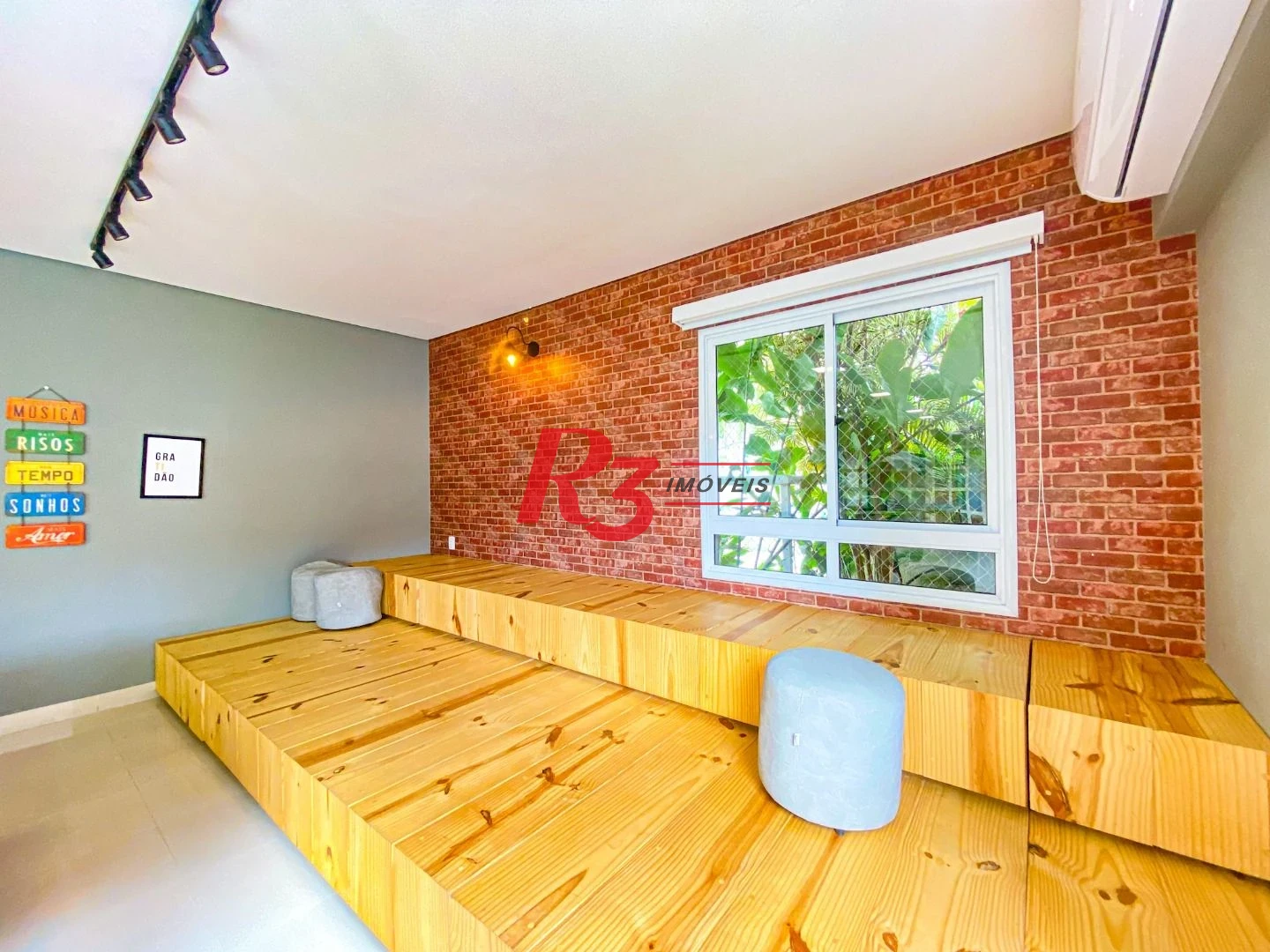 Apartamento com 3 dormitórios à venda, 130 m² por R$ 1.740.000,00 - Gonzaga - Santos/SP