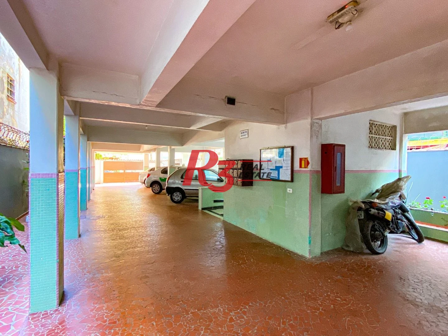 Apartamento com 2 dormitórios à venda, 60 m² por R$ 399.000,00 - Pompéia - Santos/SP