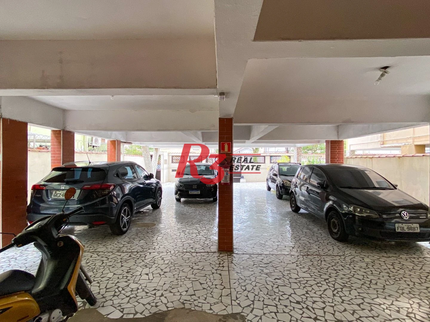 Apartamento com 2 dormitórios à venda, 75 m² por R$ 350.000,00 - Marapé - Santos/SP