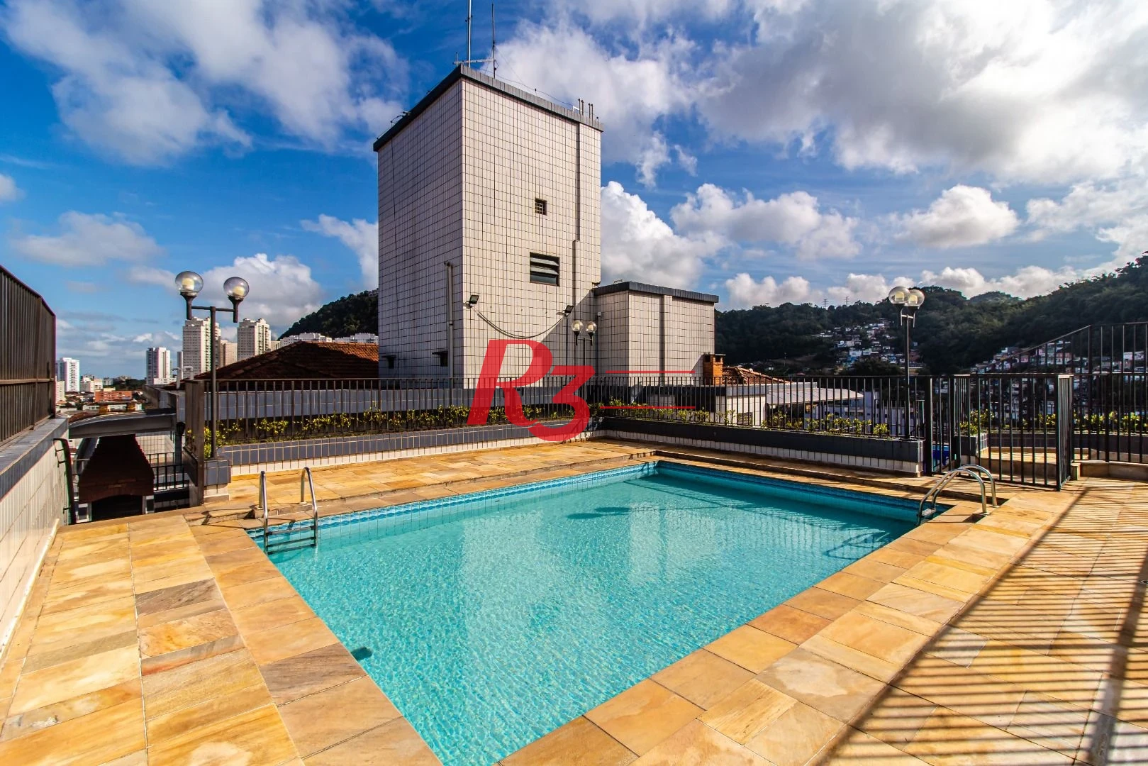 Apartamento com 2 dormitórios à venda, 104 m² por R$ 692.000,00 - Marapé - Santos/SP