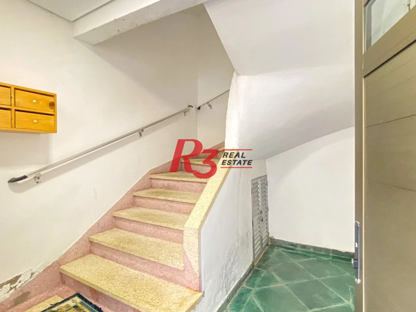 Apartamento com 2 dormitórios à venda, 63 m² por R$ 359.000,00 - Aparecida - Santos/SP