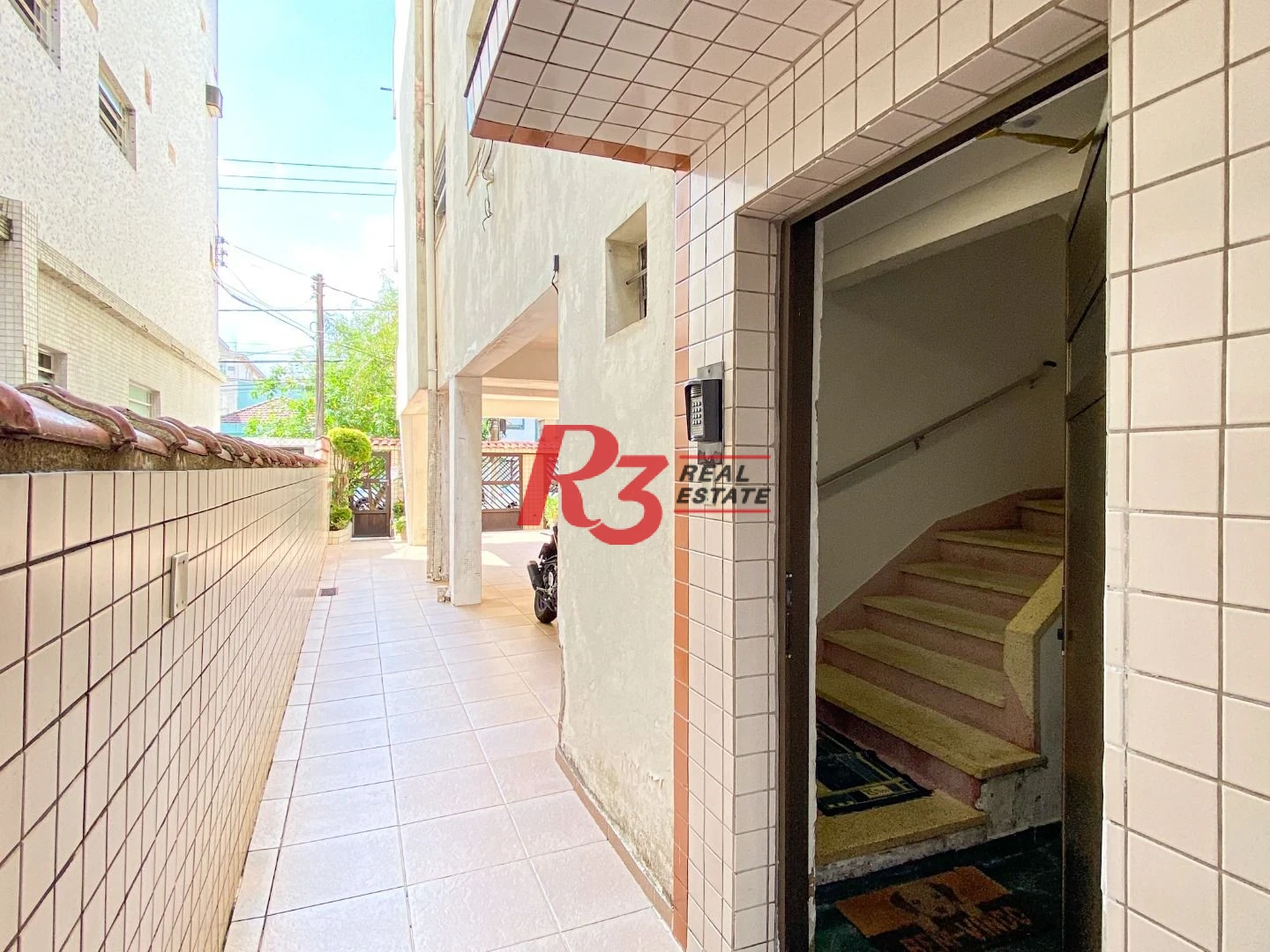 Apartamento com 2 dormitórios à venda, 63 m² por R$ 359.000,00 - Aparecida - Santos/SP