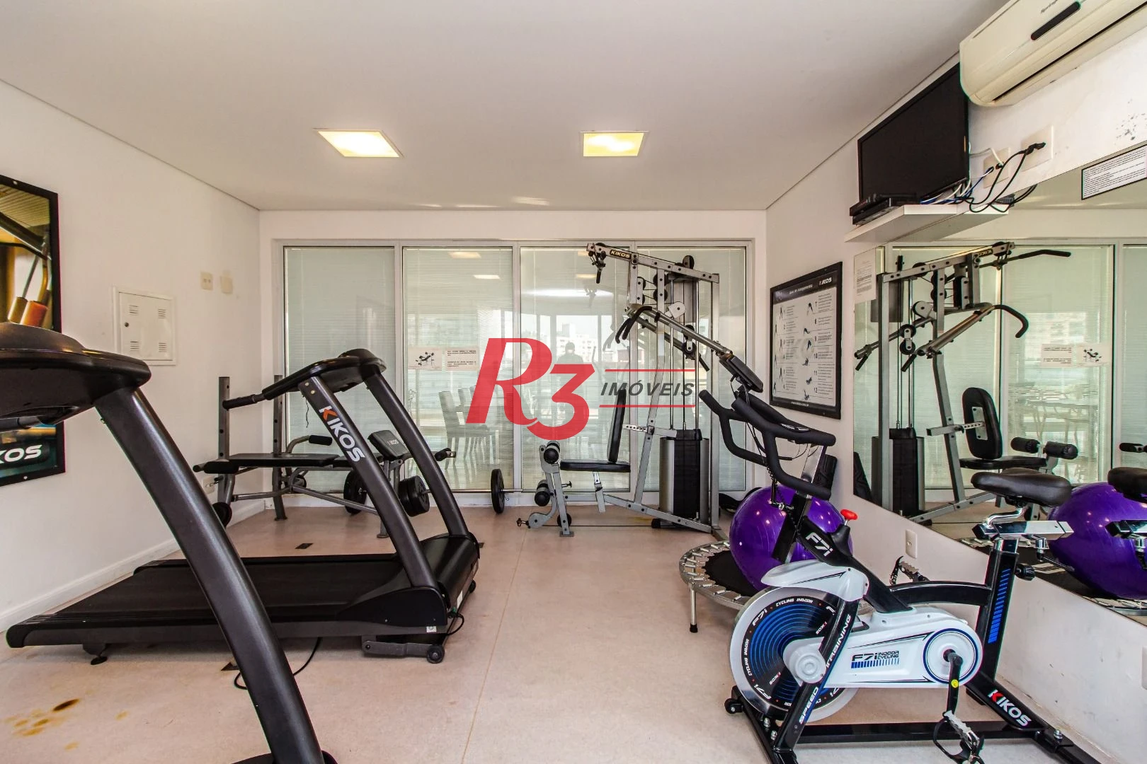 Apartamento com 3 dormitórios para alugar, 120 m² por R$ 11.500,00/mês - Gonzaga - Santos/SP