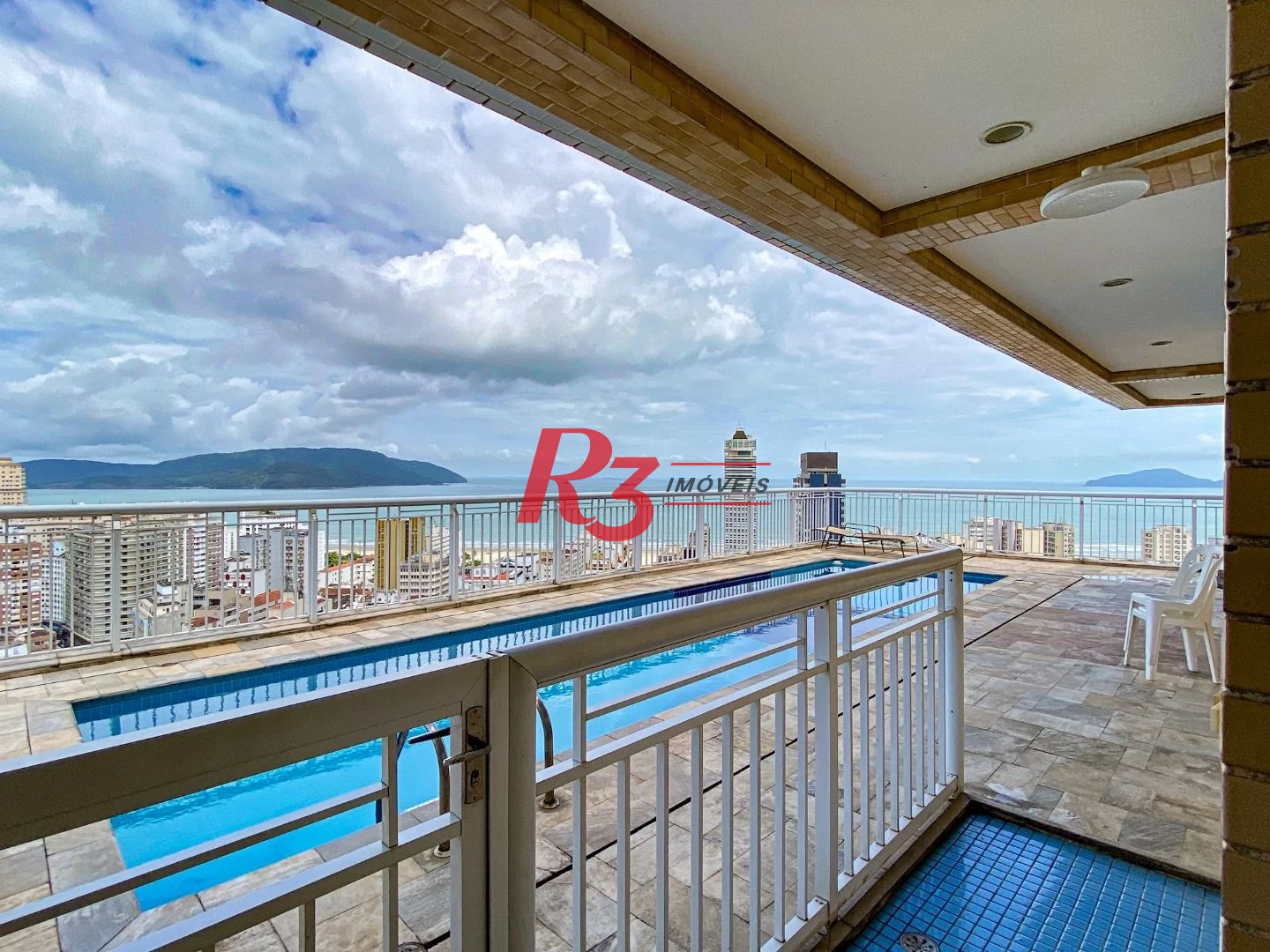 Apartamento com 3 dormitórios para alugar, 94 m² por R$ 7.000,00/mês - Gonzaga - Santos/SP