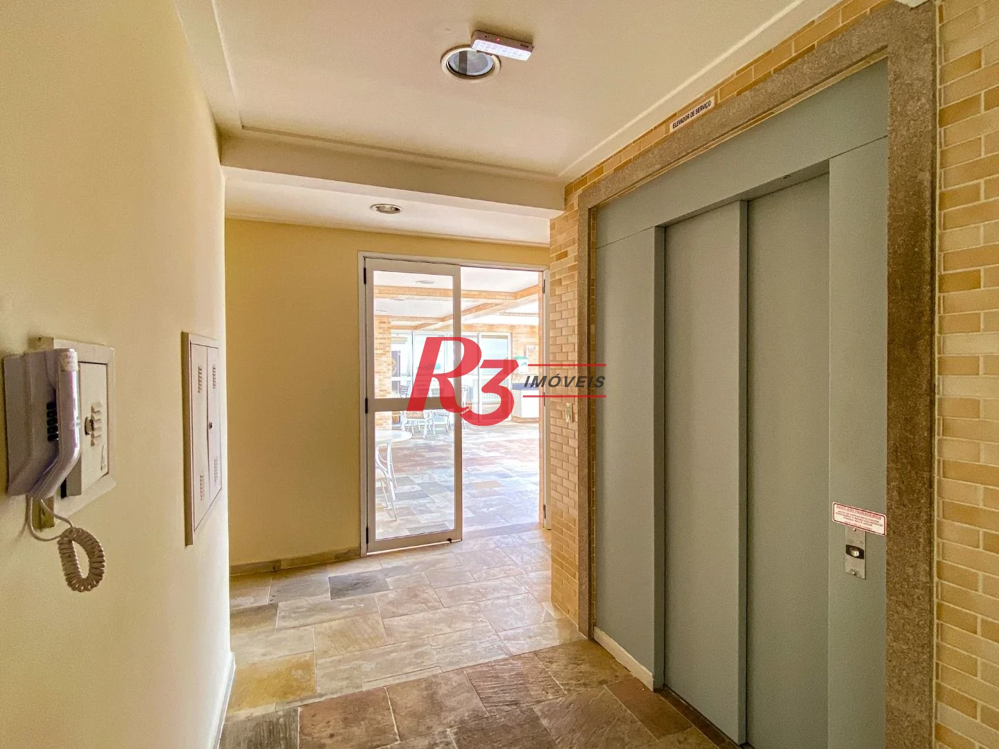 Apartamento com 3 dormitórios para alugar, 94 m² por R$ 7.000,00/mês - Gonzaga - Santos/SP
