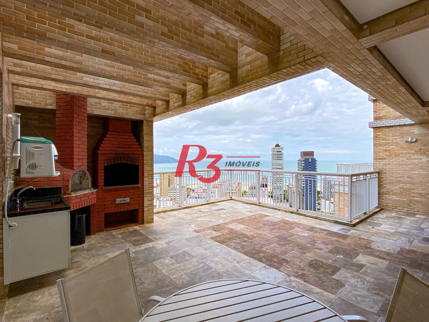Apartamento com 3 dormitórios para alugar, 94 m² por R$ 7.000,00/mês - Gonzaga - Santos/SP