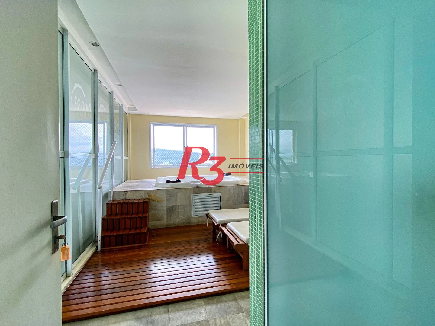 Apartamento com 3 dormitórios para alugar, 94 m² por R$ 7.000,00/mês - Gonzaga - Santos/SP