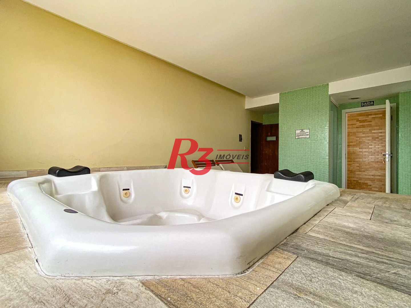 Apartamento com 3 dormitórios para alugar, 94 m² por R$ 7.000,00/mês - Gonzaga - Santos/SP