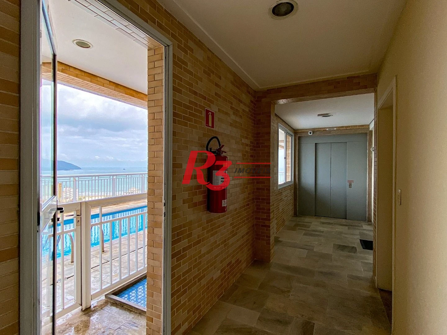 Apartamento com 3 dormitórios para alugar, 94 m² por R$ 7.000,00/mês - Gonzaga - Santos/SP