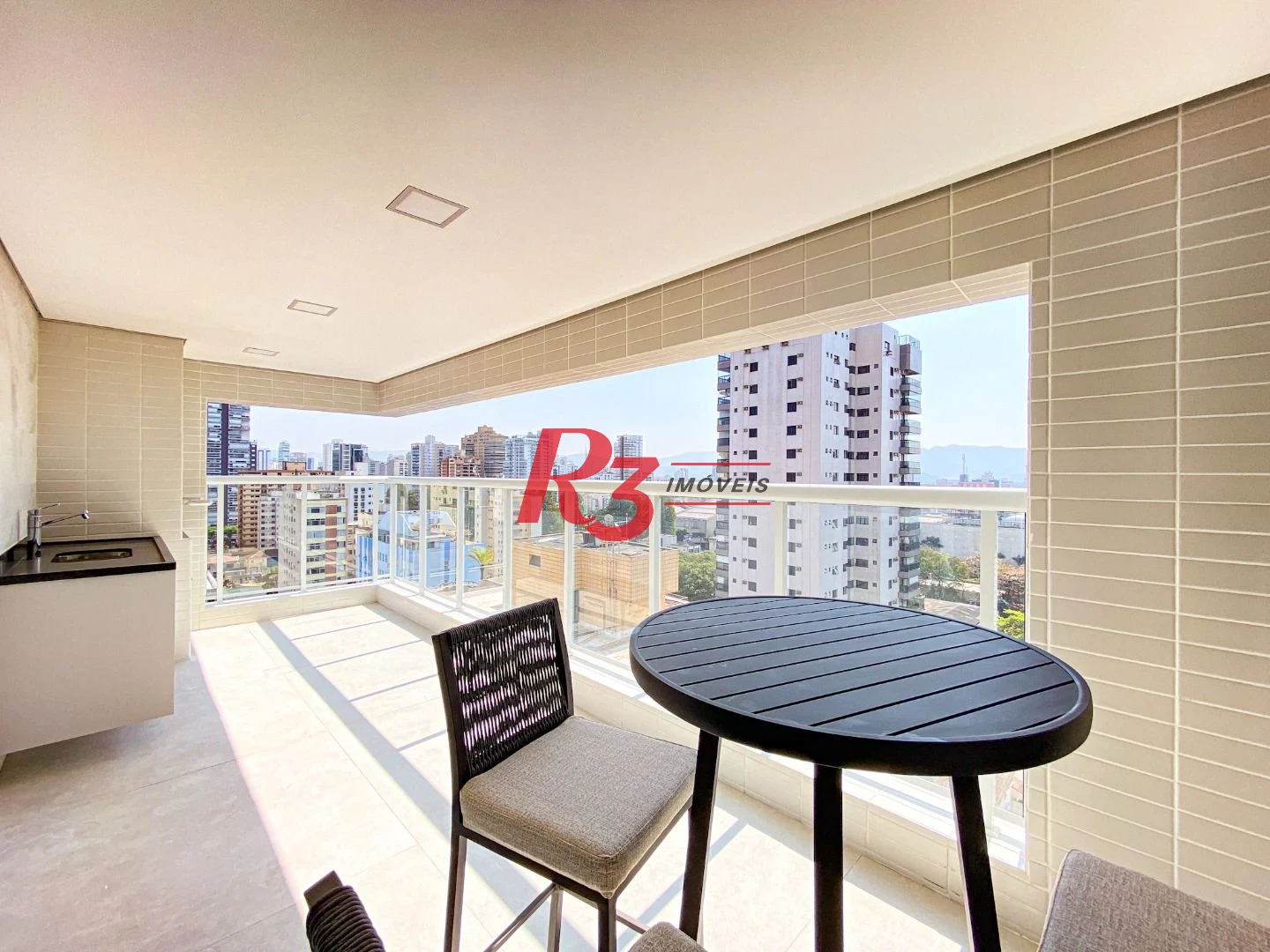 Apartamento com 2 dormitórios à venda, 82 m² por R$ 820.000,00 - Aparecida - Santos/SP