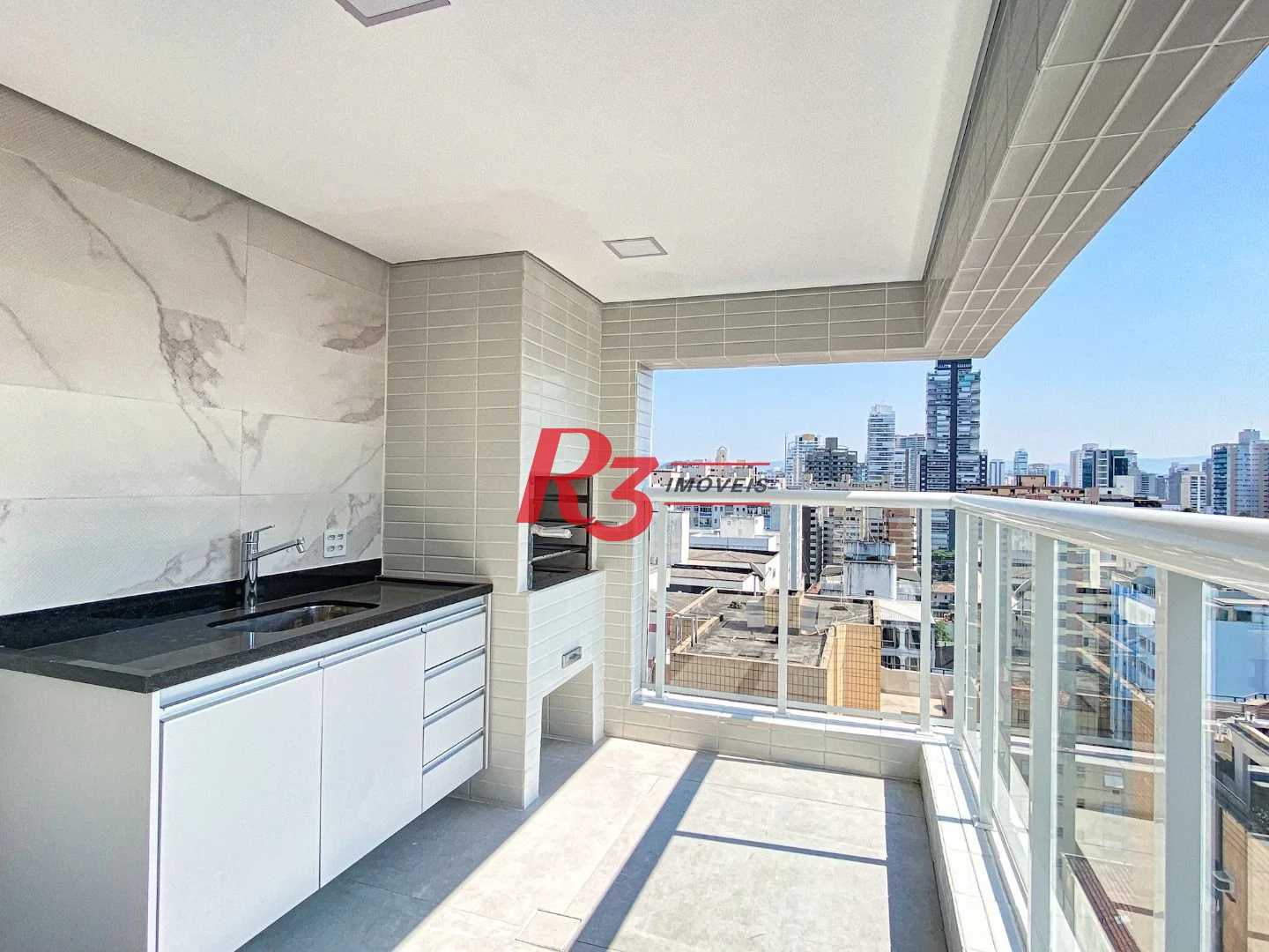 Apartamento com 2 dormitórios à venda, 82 m² por R$ 820.000,00 - Aparecida - Santos/SP