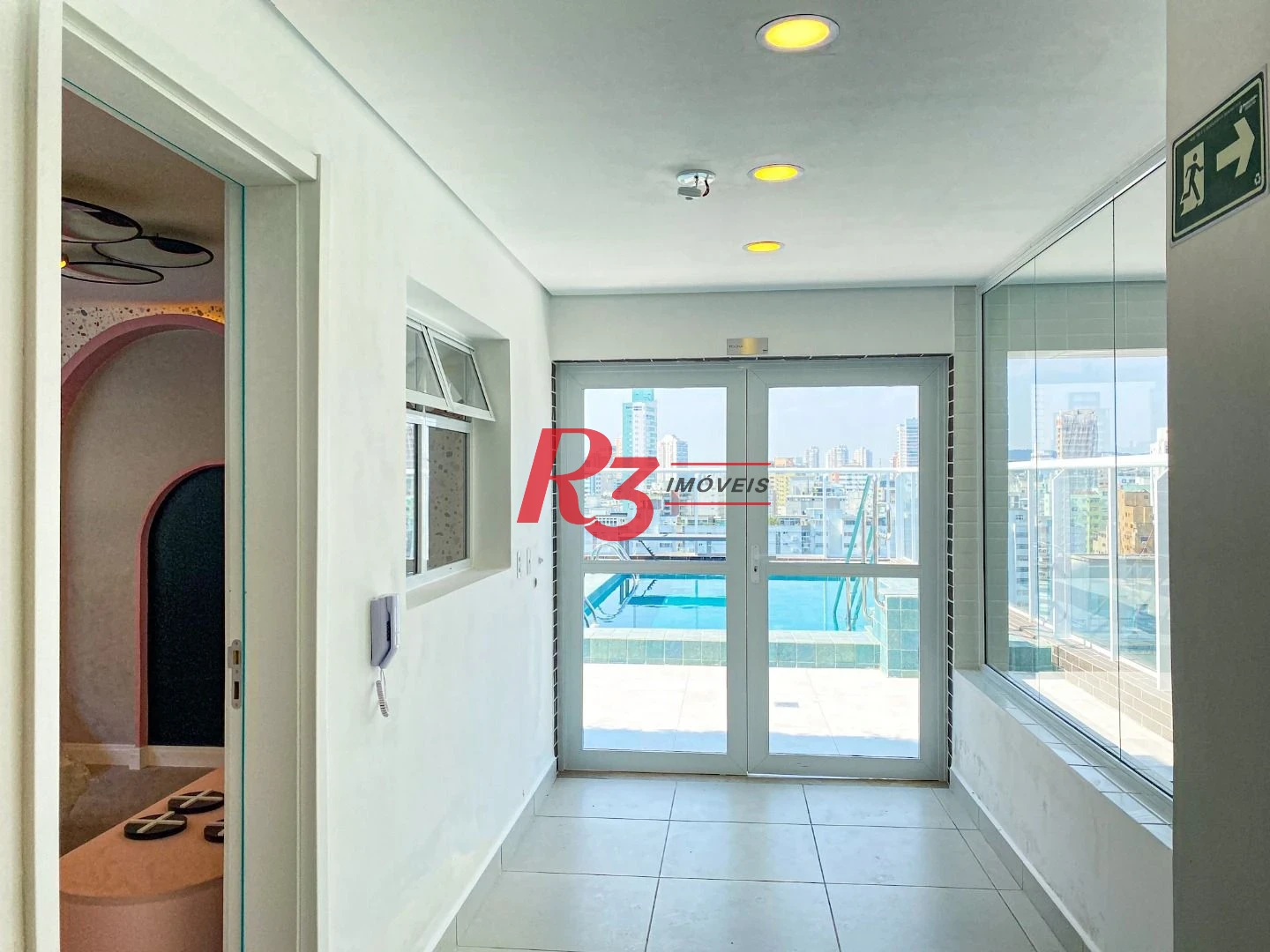 Apartamento com 2 dormitórios à venda, 82 m² por R$ 820.000,00 - Aparecida - Santos/SP