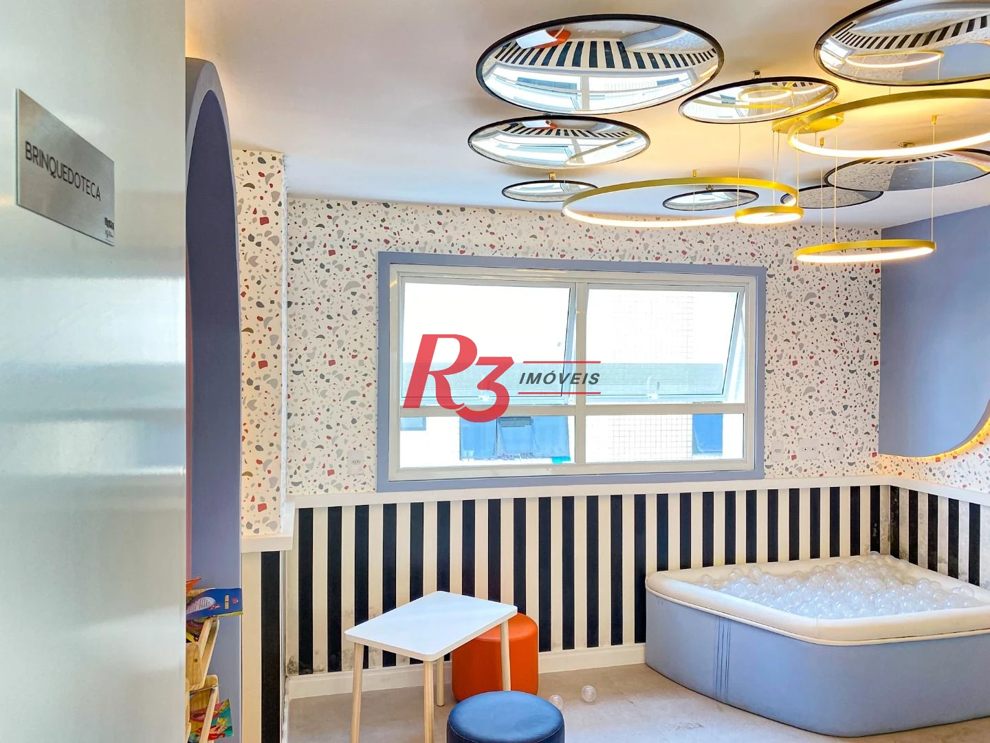 Apartamento com 2 dormitórios à venda, 82 m² por R$ 820.000,00 - Aparecida - Santos/SP
