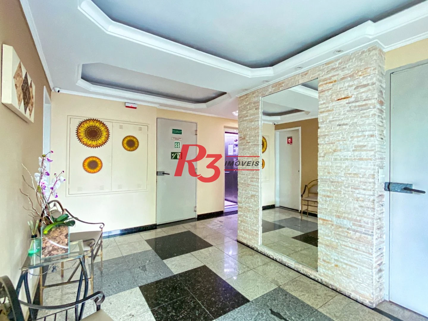 Apartamento com 2 dormitórios à venda, 100 m² por R$ 760.000,00 - Ponta da Praia - Santos/SP