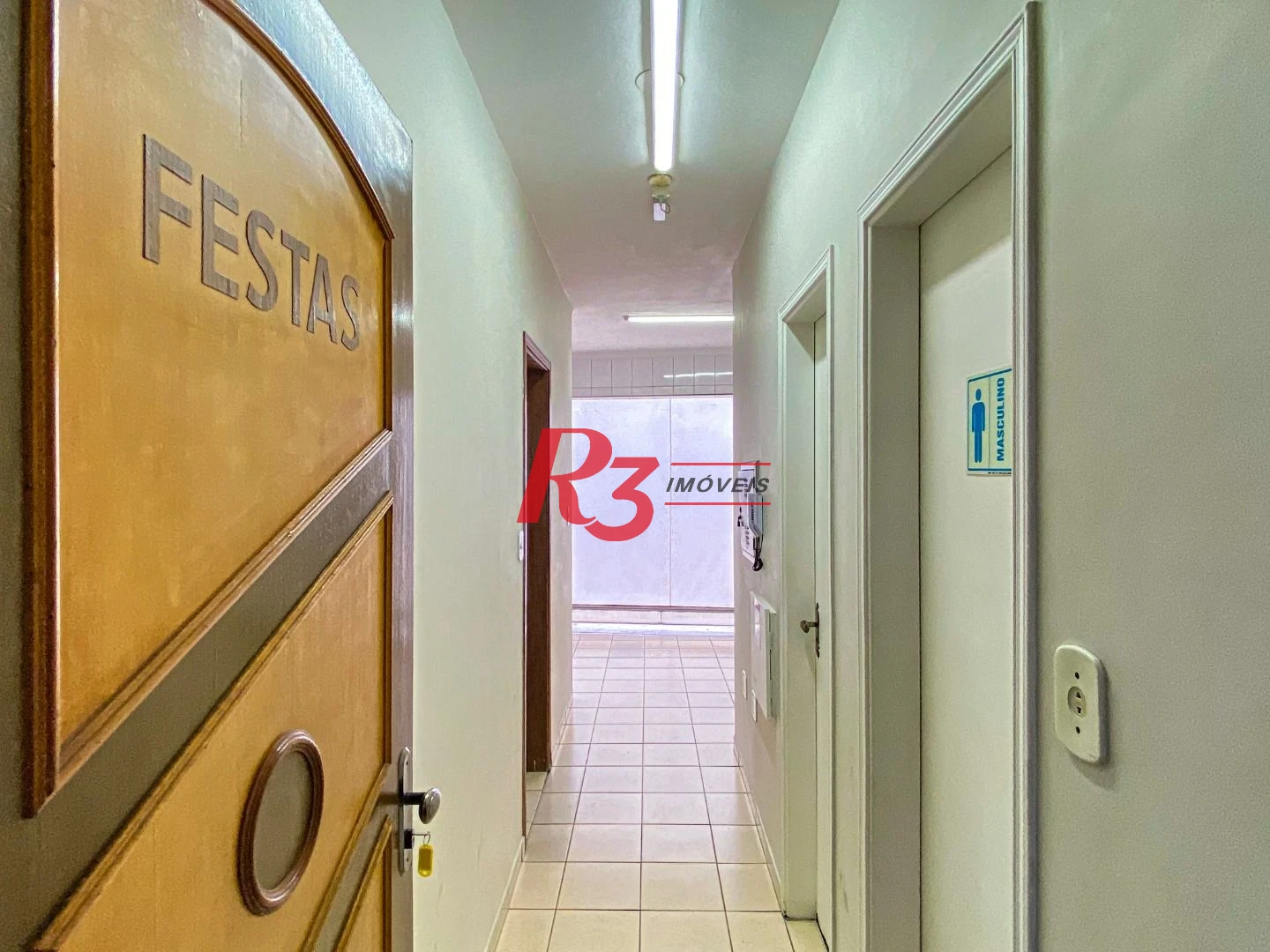 Apartamento com 2 dormitórios à venda, 82 m² por R$ 640.000,00 - Embaré - Santos/SP