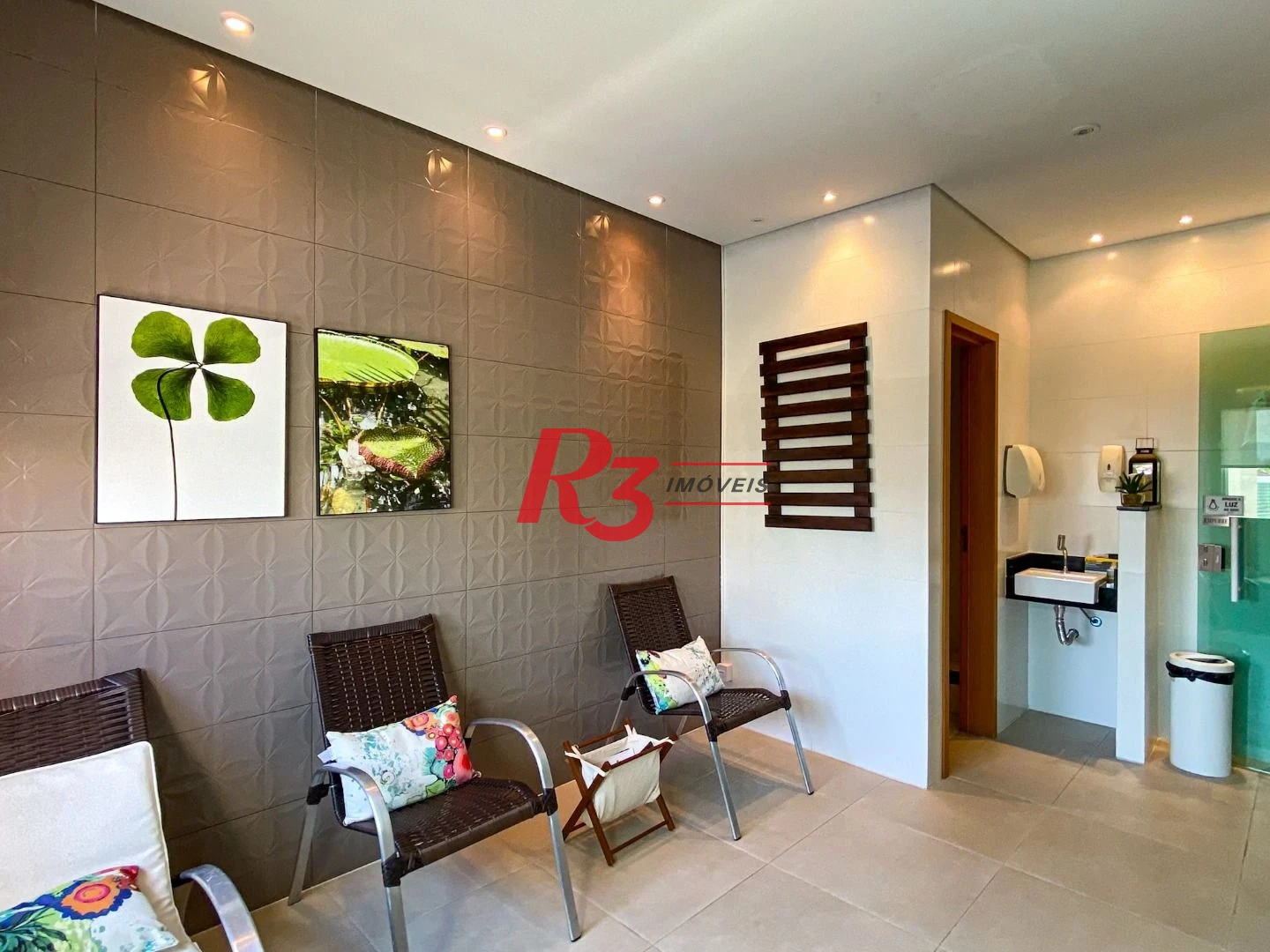 Apartamento com 2 dormitórios à venda, 80 m² por R$ 1.235.000,00 - Ponta da Praia - Santos/SP