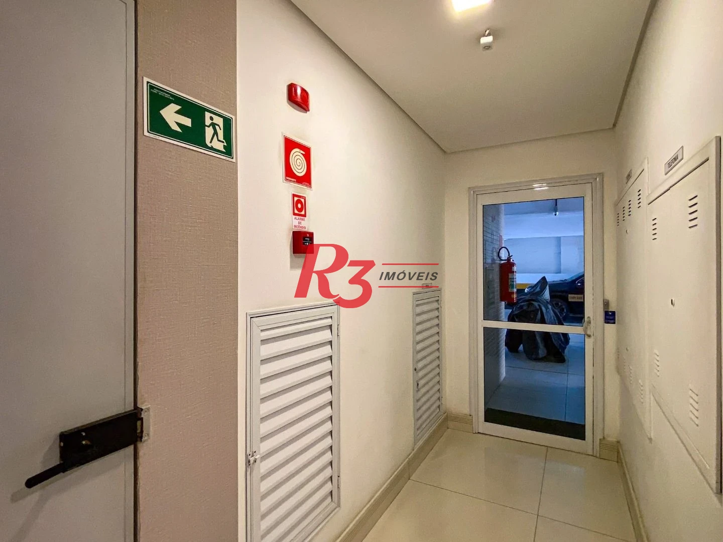 Apartamento com 2 dormitórios à venda, 80 m² por R$ 1.235.000,00 - Ponta da Praia - Santos/SP