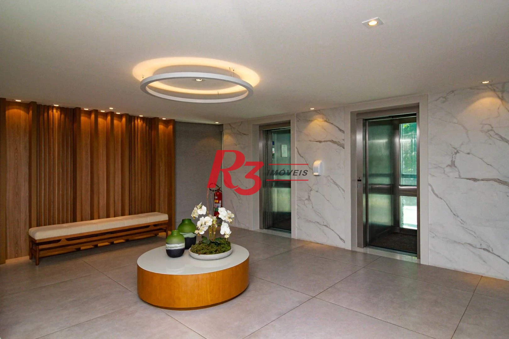 Apartamento com 2 dormitórios para alugar, 72 m² por R$ 6.500,02/mês - Gonzaga - Santos/SP