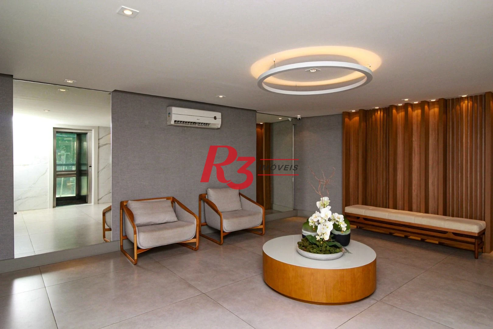 Apartamento com 2 dormitórios para alugar, 72 m² por R$ 6.500,02/mês - Gonzaga - Santos/SP