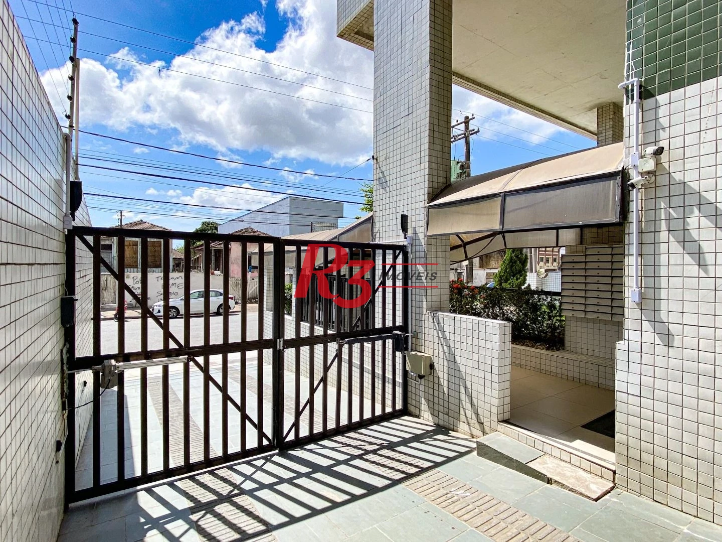 Apartamento com 2 dormitórios à venda, 74 m² por R$ 830.000,00 - Estuário - Santos/SP
