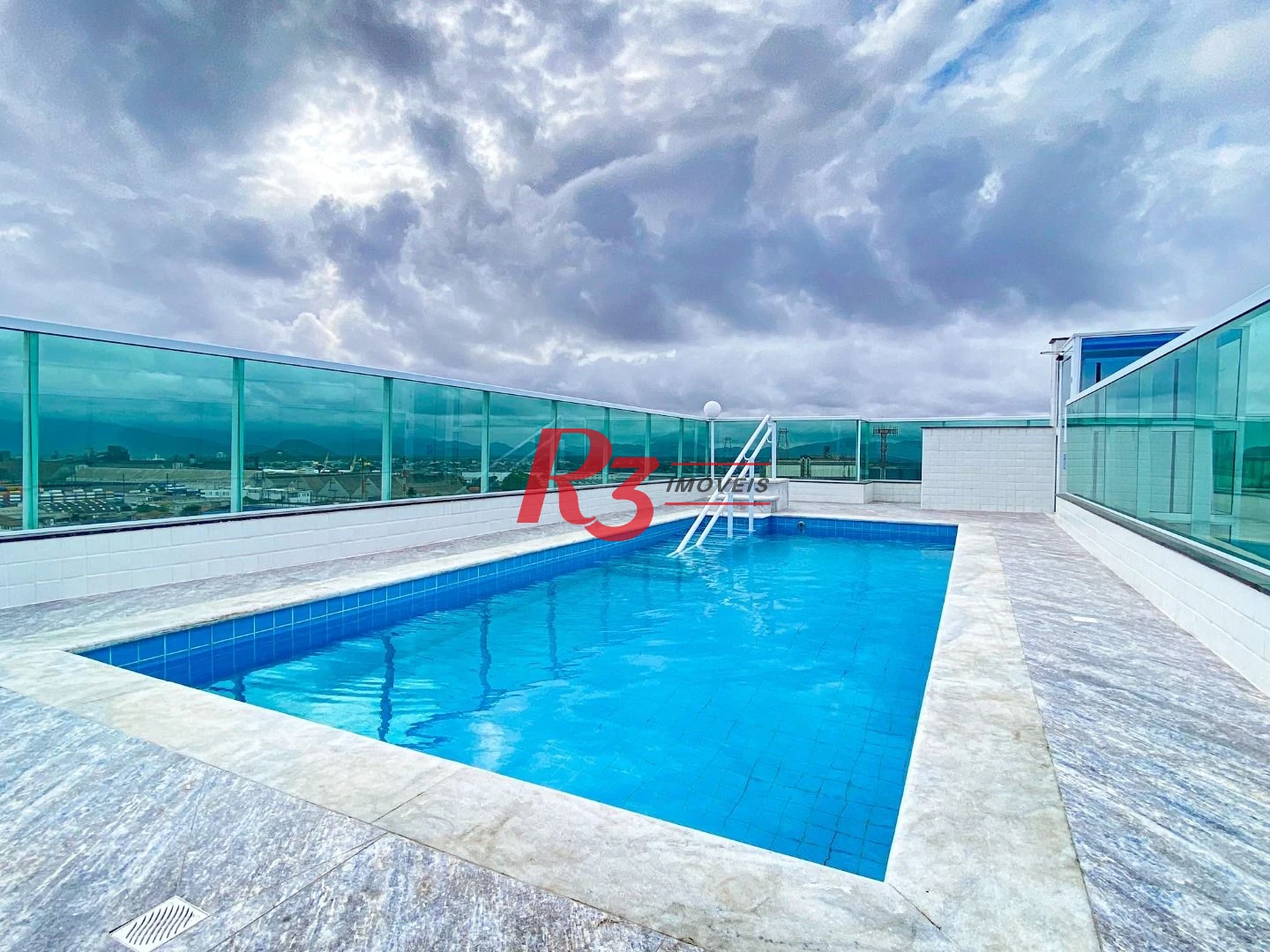 Apartamento com 2 dormitórios à venda, 60 m² por R$ 585.000,00 - Macuco - Santos/SP