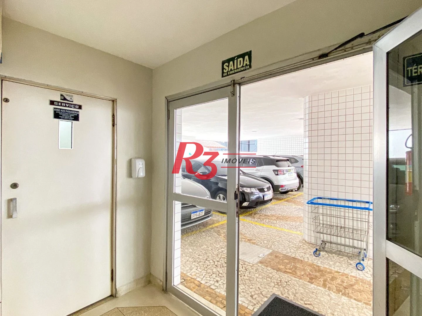 Apartamento com 2 dormitórios à venda, 92 m² por R$ 869.000,00 - Boqueirão - Santos/SP