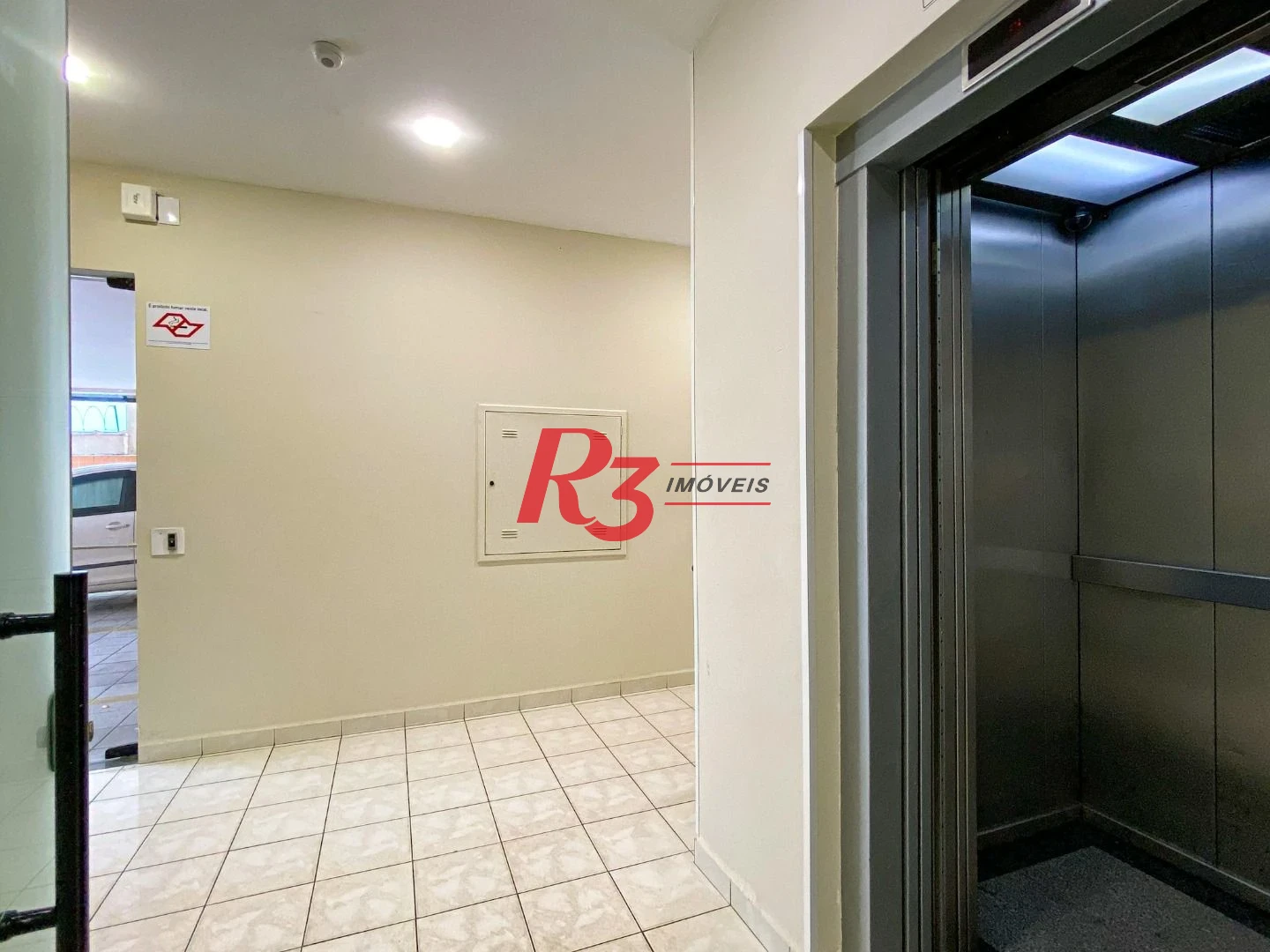 Apartamento para alugar, 94 m² por R$ 4.500,00/mês - Embaré - Santos/SP