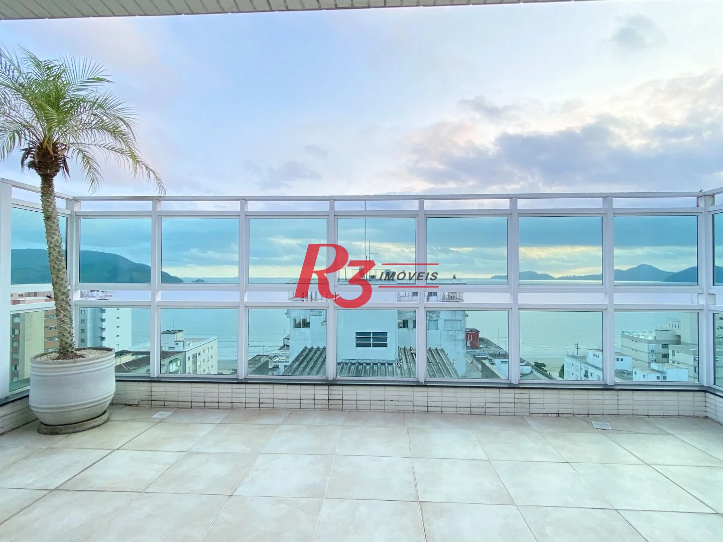 Apartamento com 1 dormitório para alugar, 51 m² por R$ 4.400,00/mês - Embaré - Santos/SP