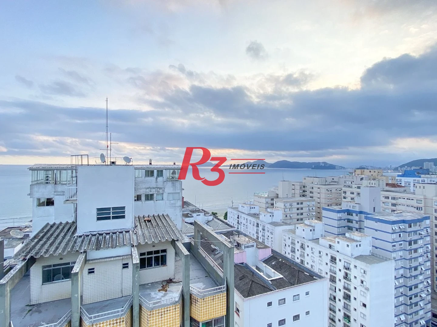 Apartamento com 1 dormitório para alugar, 51 m² por R$ 4.400,00/mês - Embaré - Santos/SP