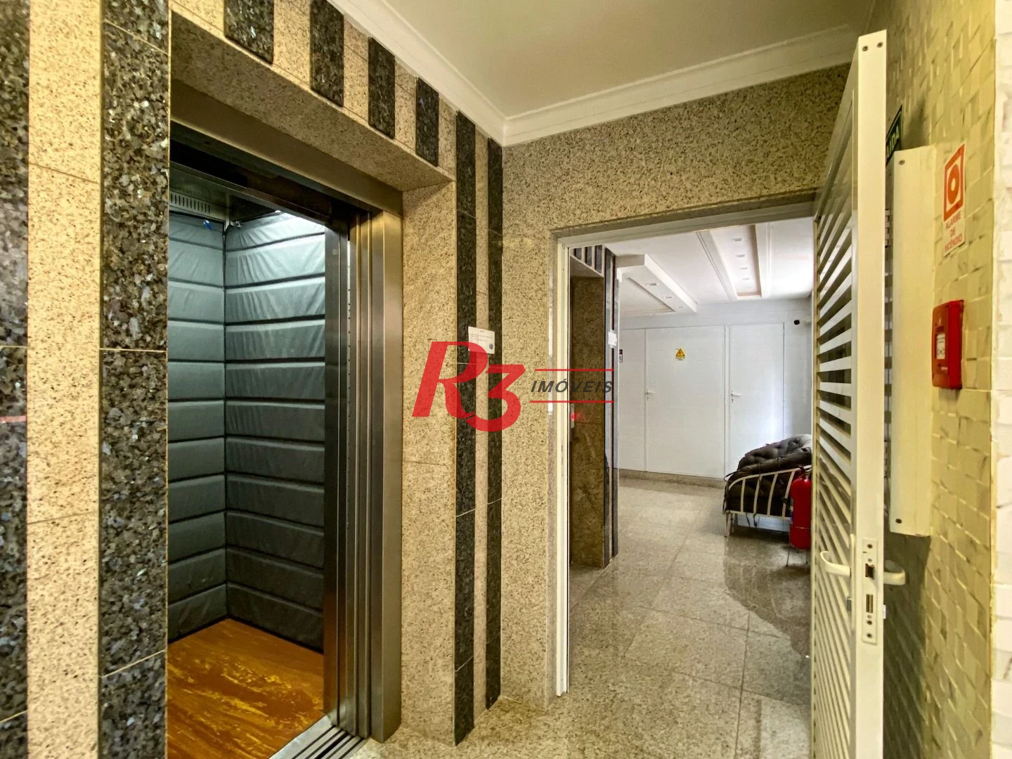 Studio com 1 dormitório à venda, 35 m² por R$ 400.000,00 - Gonzaga - Santos/SP