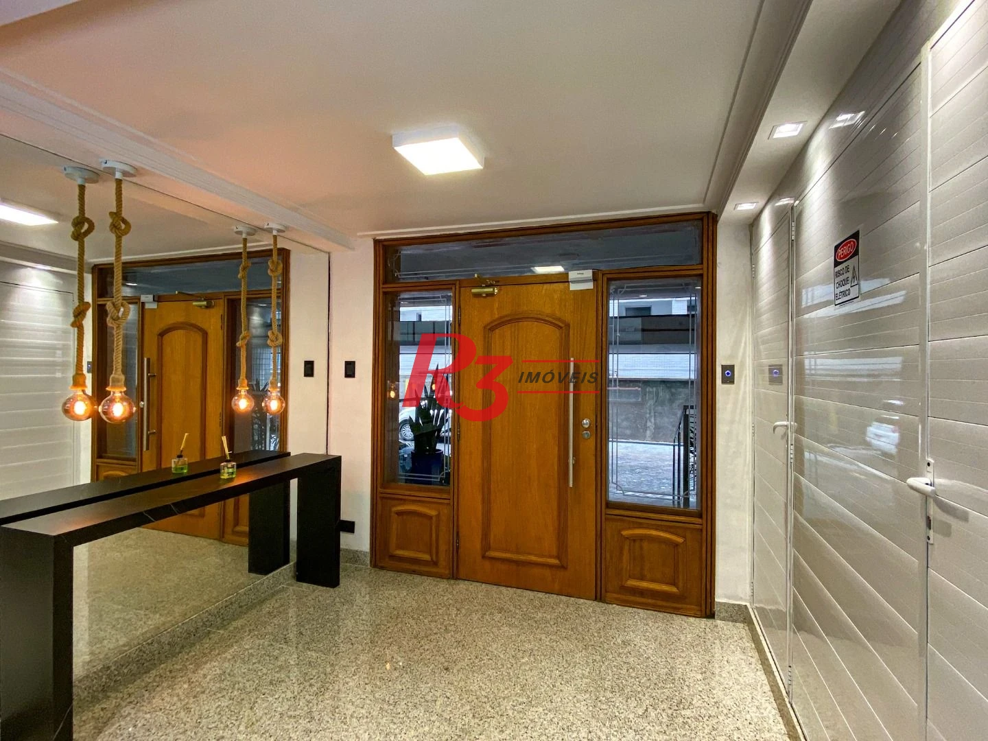 Studio com 1 dormitório à venda, 35 m² por R$ 400.000,00 - Gonzaga - Santos/SP